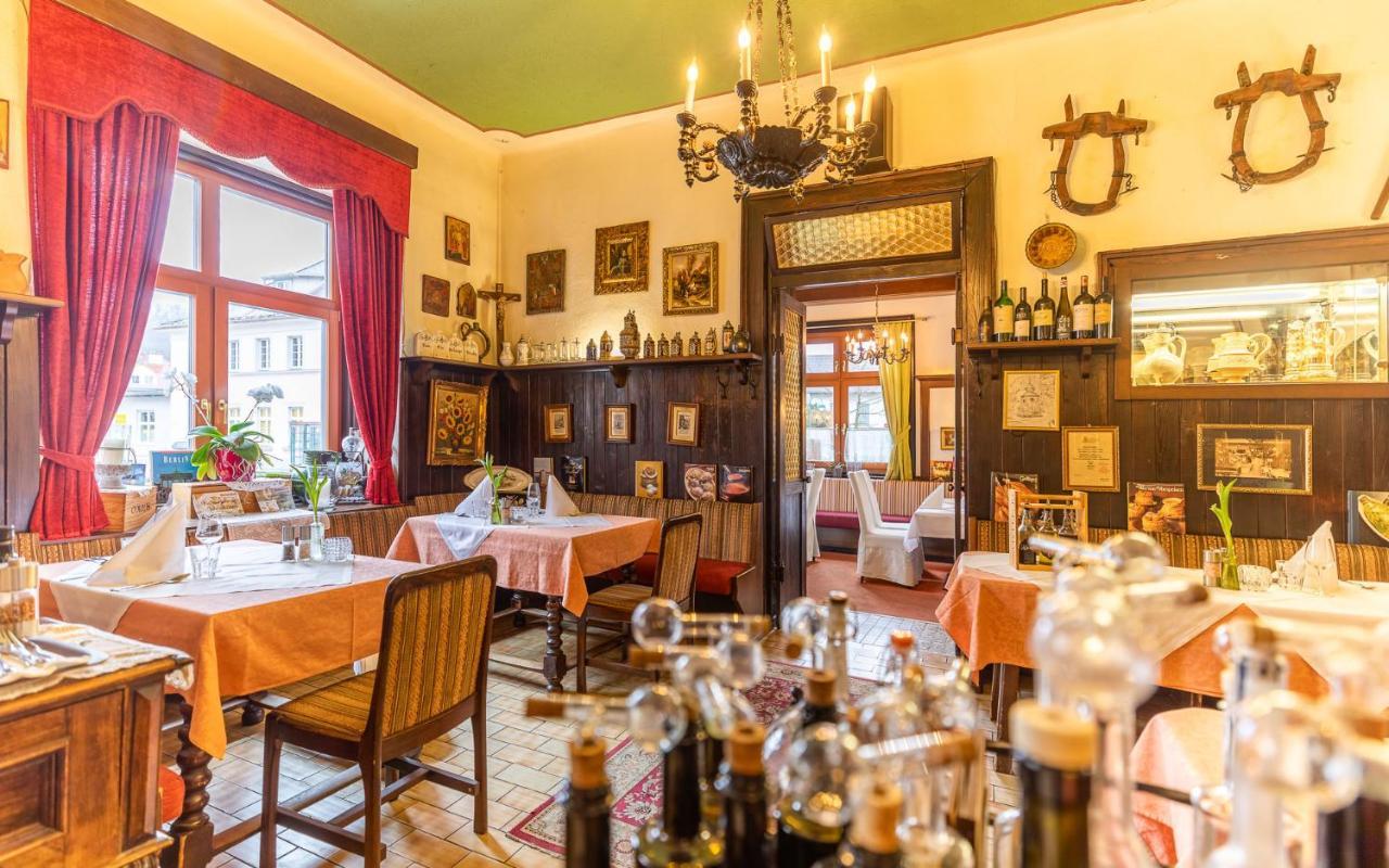 Hotel Post Hoenigwirt Kirchschlag in der Buckligen Welt Kültér fotó